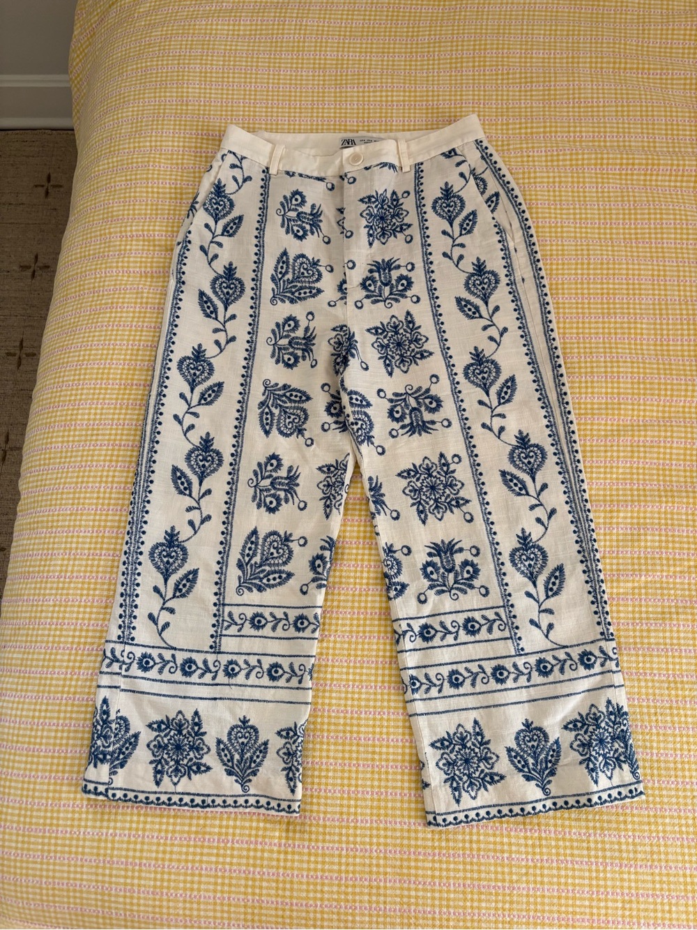 Zara White & Blue Embroidered Cropped Pants